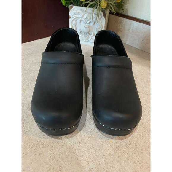 Dansko Womens Black Professional Clogs Size 37 (6.5) EU Slip-Resistant Leather - Picture 2 of 6